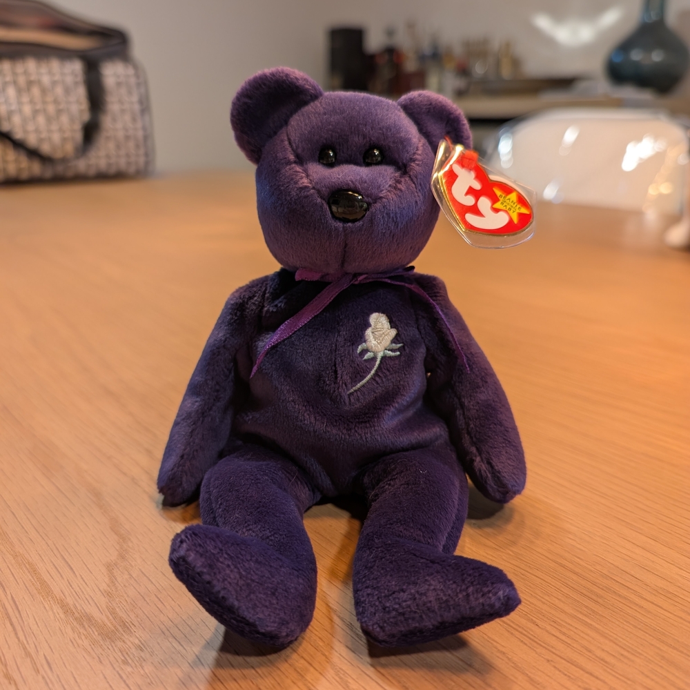 NWT Collectible Original 1997 Princess Diana Beanie Baby in Perfect Condition 💜